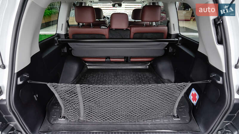 Внедорожник / Кроссовер Toyota Land Cruiser 2016 в Львове фото 10 Внедорожник / Кроссовер Toyota Land Cruiser 2016 в Львове