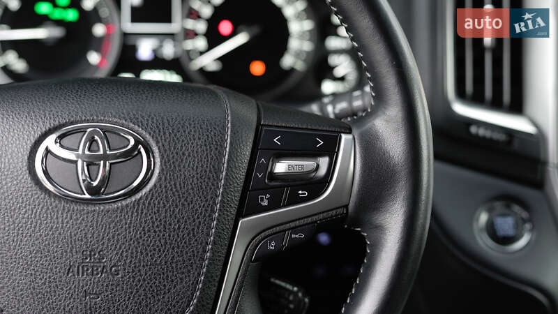 Внедорожник / Кроссовер Toyota Land Cruiser 2016 в Львове фото 28 Внедорожник / Кроссовер Toyota Land Cruiser 2016 в Львове