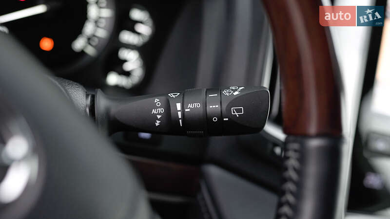 Внедорожник / Кроссовер Toyota Land Cruiser 2016 в Львове фото 31 Внедорожник / Кроссовер Toyota Land Cruiser 2016 в Львове