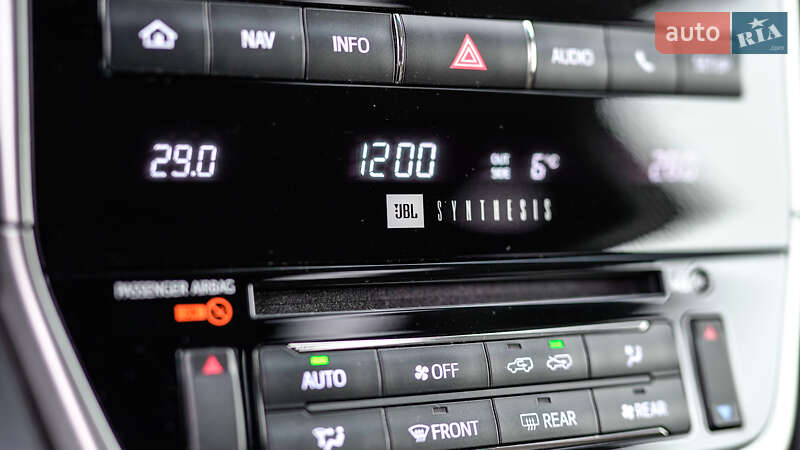 Внедорожник / Кроссовер Toyota Land Cruiser 2016 в Львове фото 40 Внедорожник / Кроссовер Toyota Land Cruiser 2016 в Львове