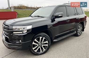 Внедорожник / Кроссовер Toyota Land Cruiser 2018 в Киеве