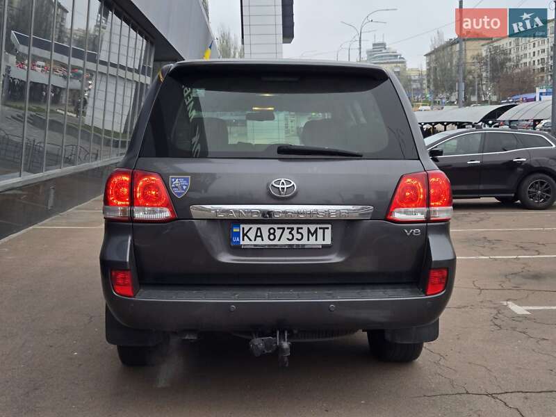 Позашляховик / Кросовер Toyota Land Cruiser 2008 в Києві