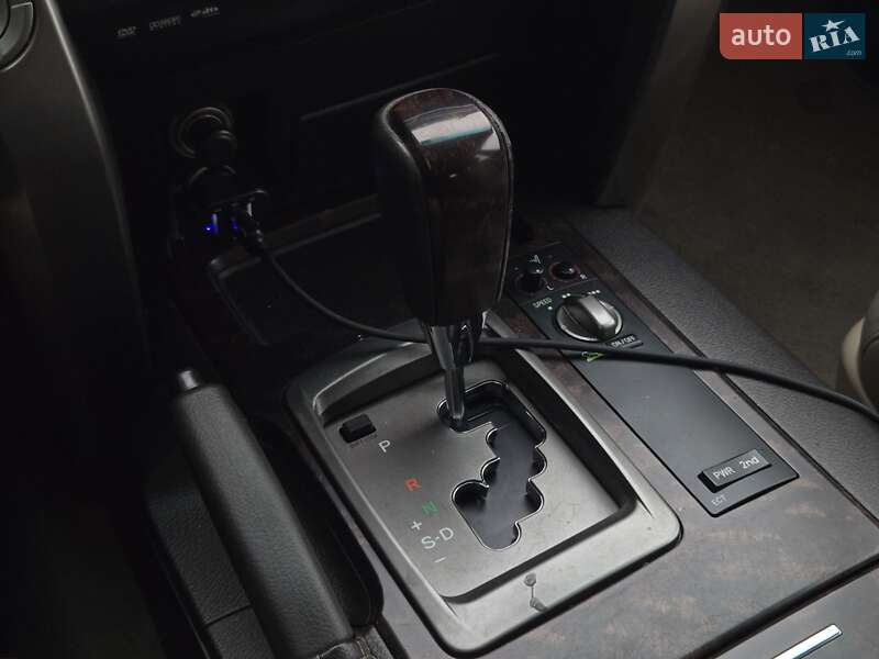 Позашляховик / Кросовер Toyota Land Cruiser 2008 в Києві