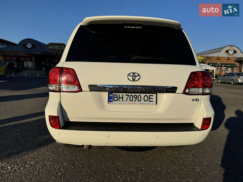 Позашляховик / Кросовер Toyota Land Cruiser 2010 в Доброславі