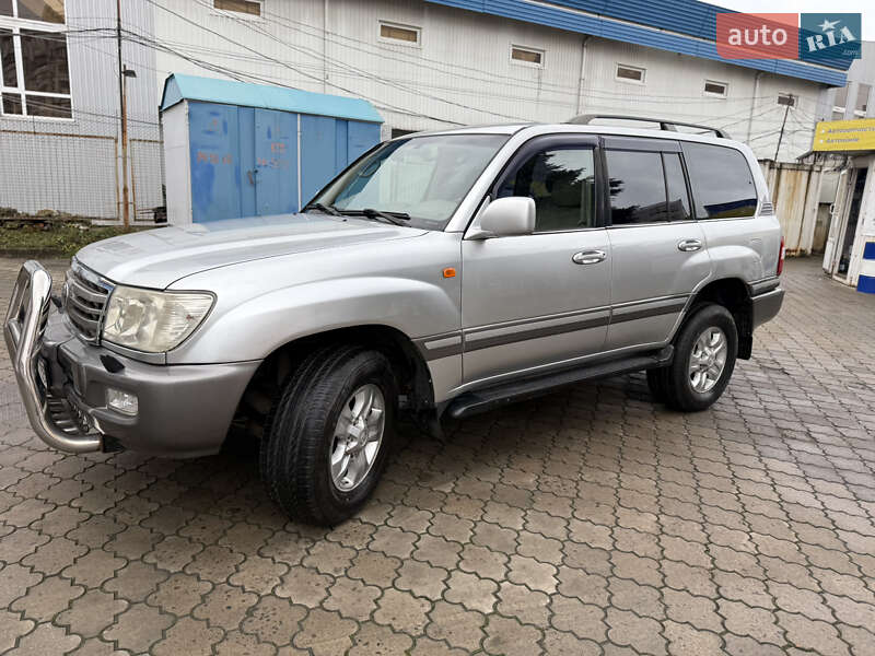Внедорожник / Кроссовер Toyota Land Cruiser 2006 в Луцке фото 3 Внедорожник / Кроссовер Toyota Land Cruiser 2006 в Луцке
