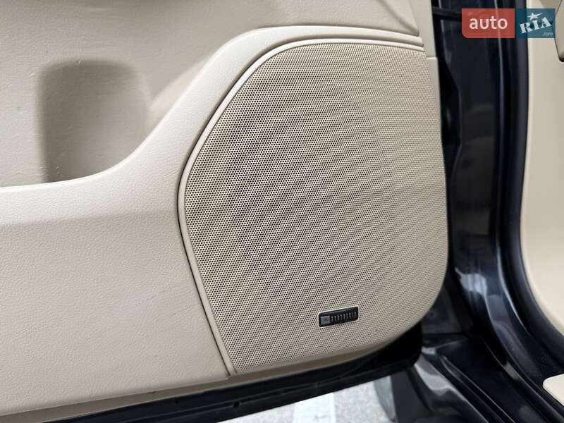 Позашляховик / Кросовер Toyota Land Cruiser 2013 в Києві