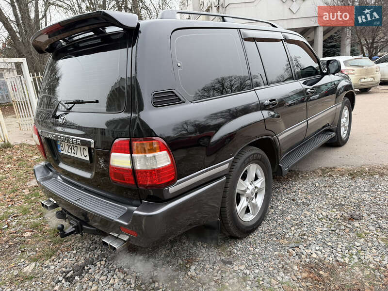 Внедорожник / Кроссовер Toyota Land Cruiser 2005 в Полтаве