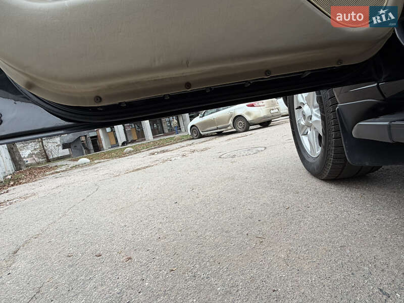 Внедорожник / Кроссовер Toyota Land Cruiser 2005 в Полтаве