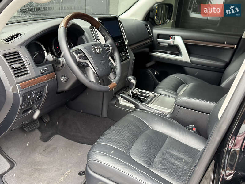 Позашляховик / Кросовер Toyota Land Cruiser 2020 в Києві фото 21 Позашляховик / Кросовер Toyota Land Cruiser 2020 в Києві