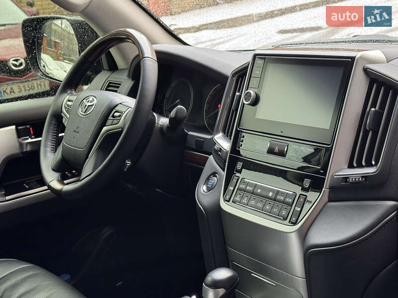 Позашляховик / Кросовер Toyota Land Cruiser 2020 в Києві фото 26 Позашляховик / Кросовер Toyota Land Cruiser 2020 в Києві