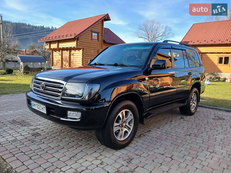 Toyota Land Cruiser 2004