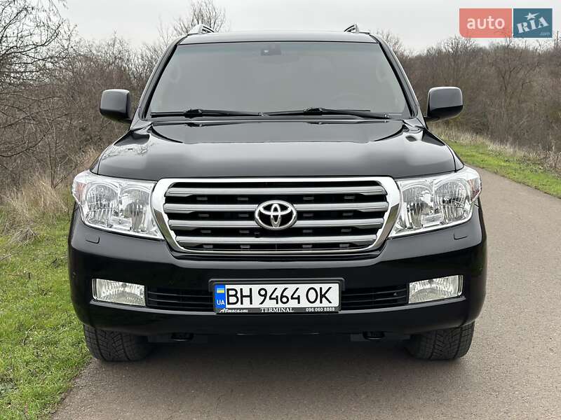 Позашляховик / Кросовер Toyota Land Cruiser 2011 в Одесі
