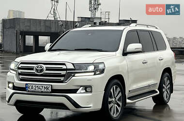 Внедорожник / Кроссовер Toyota Land Cruiser 2017 в Киеве