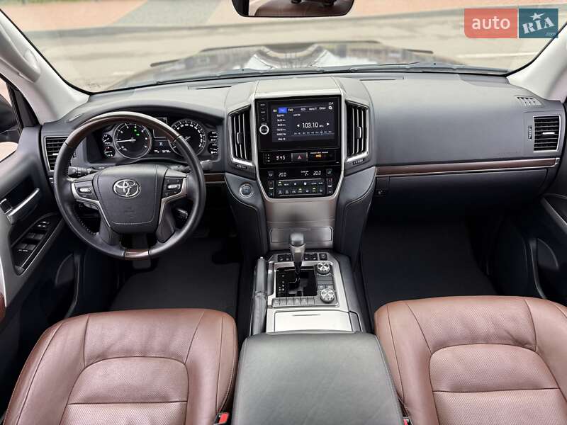 Внедорожник / Кроссовер Toyota Land Cruiser 2020 в Киеве