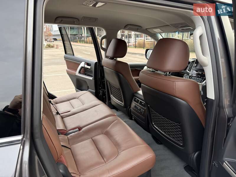 Внедорожник / Кроссовер Toyota Land Cruiser 2020 в Киеве