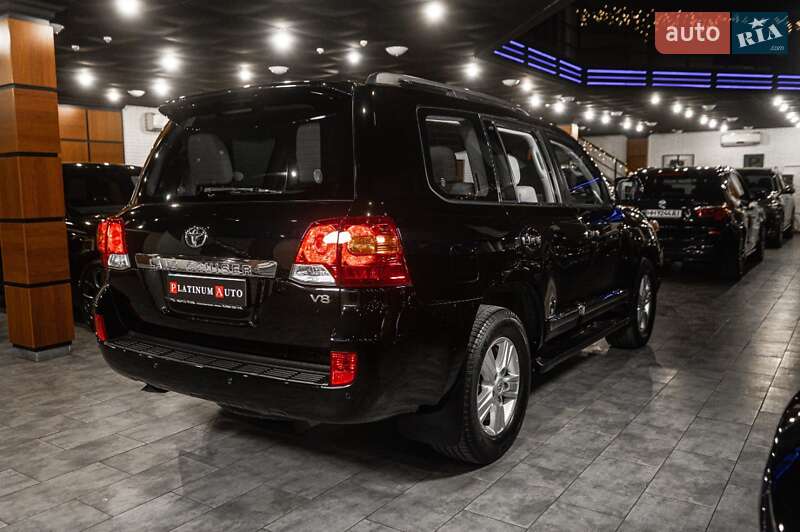Позашляховик / Кросовер Toyota Land Cruiser 2012 в Одесі фото 23 Позашляховик / Кросовер Toyota Land Cruiser 2012 в Одесі