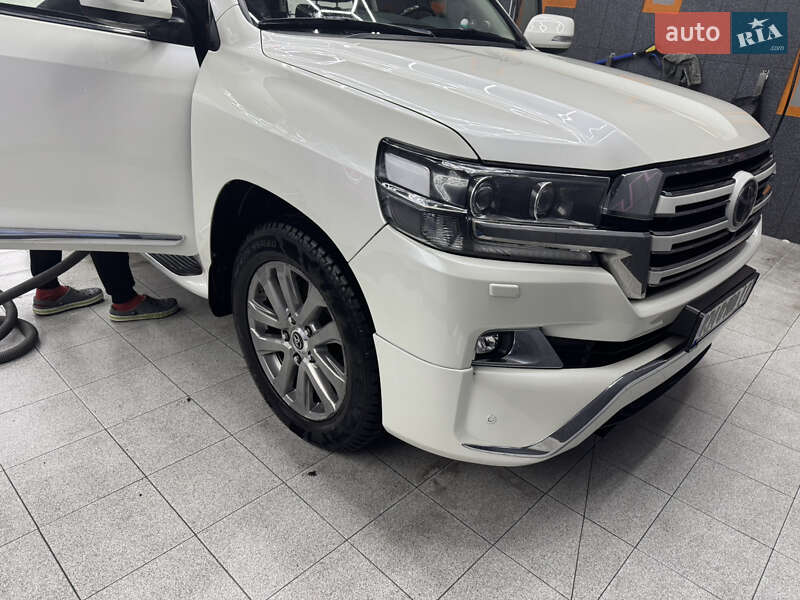 Внедорожник / Кроссовер Toyota Land Cruiser 2017 в Житомире