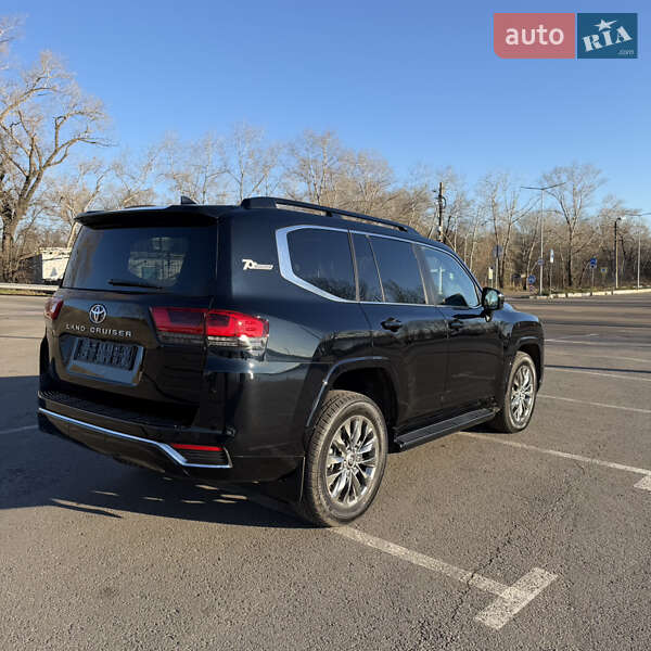 Внедорожник / Кроссовер Toyota Land Cruiser 2023 в Киеве
