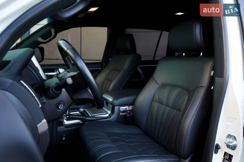 Внедорожник / Кроссовер Toyota Land Cruiser 2020 в Киеве фото 22 Внедорожник / Кроссовер Toyota Land Cruiser 2020 в Киеве
