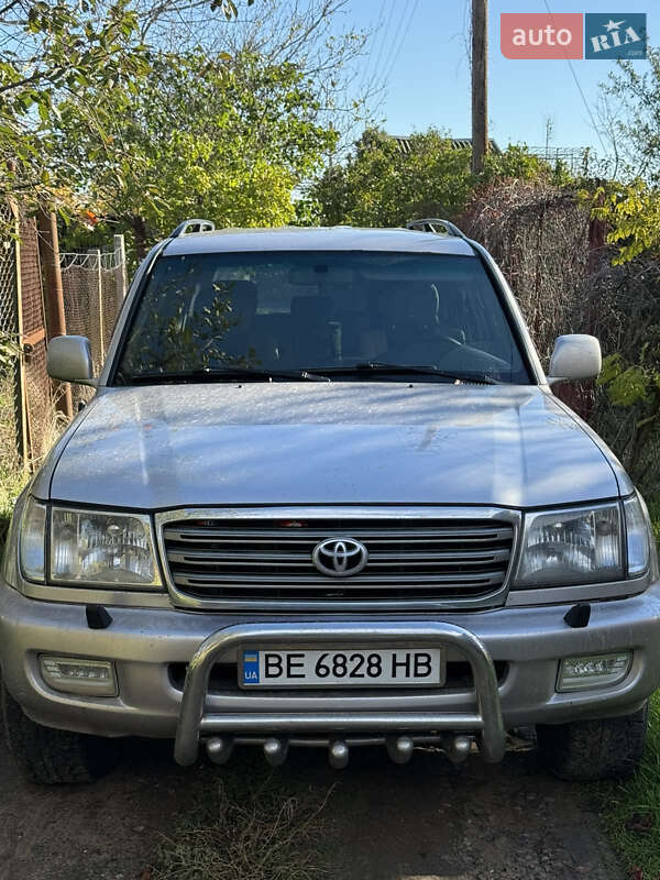 Toyota Land Cruiser 1999