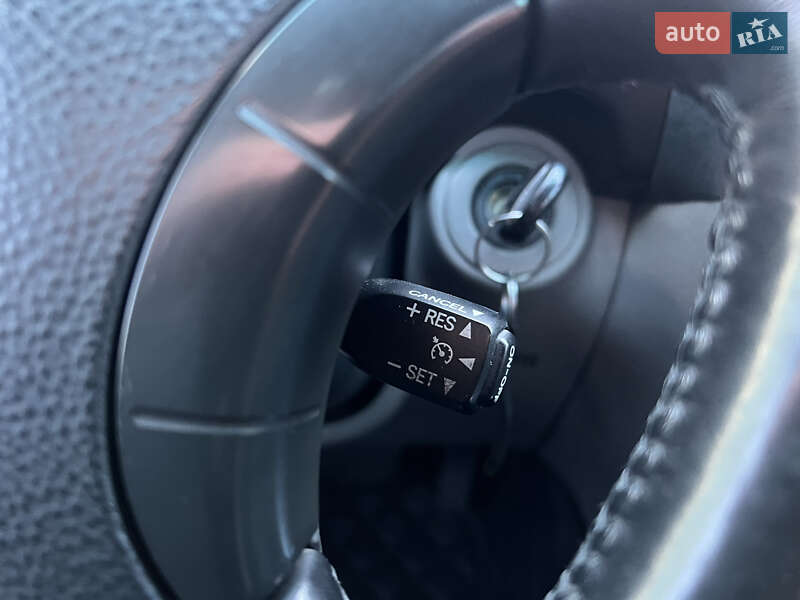 Позашляховик / Кросовер Toyota Land Cruiser 2004 в Дніпрі фото 33 Позашляховик / Кросовер Toyota Land Cruiser 2004 в Дніпрі