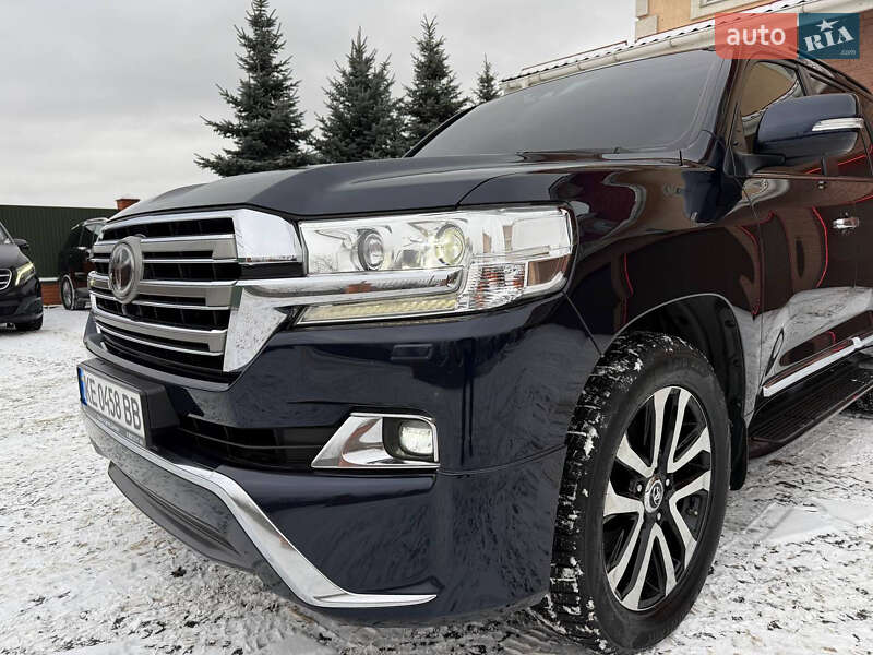 Внедорожник / Кроссовер Toyota Land Cruiser 2016 в Киеве
