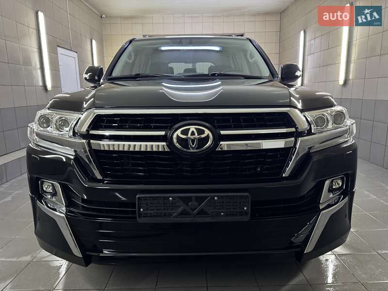 Toyota Land Cruiser 2019