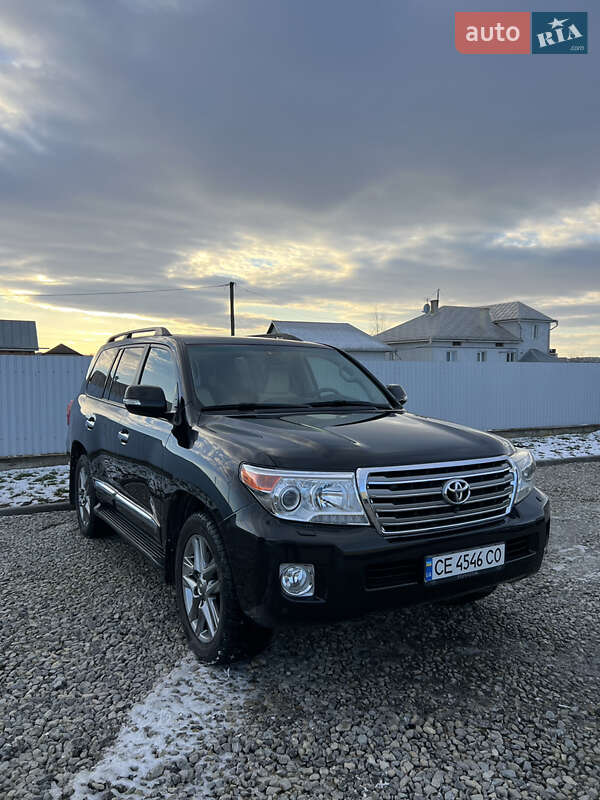 Внедорожник / Кроссовер Toyota Land Cruiser 2012 в Черновцах