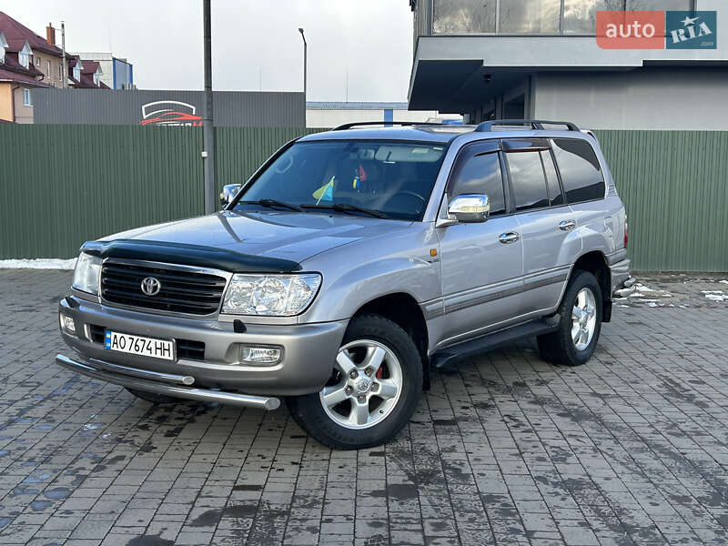 Внедорожник / Кроссовер Toyota Land Cruiser 2003 в Мукачево