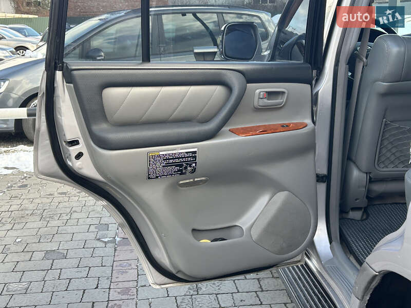 Внедорожник / Кроссовер Toyota Land Cruiser 2003 в Мукачево