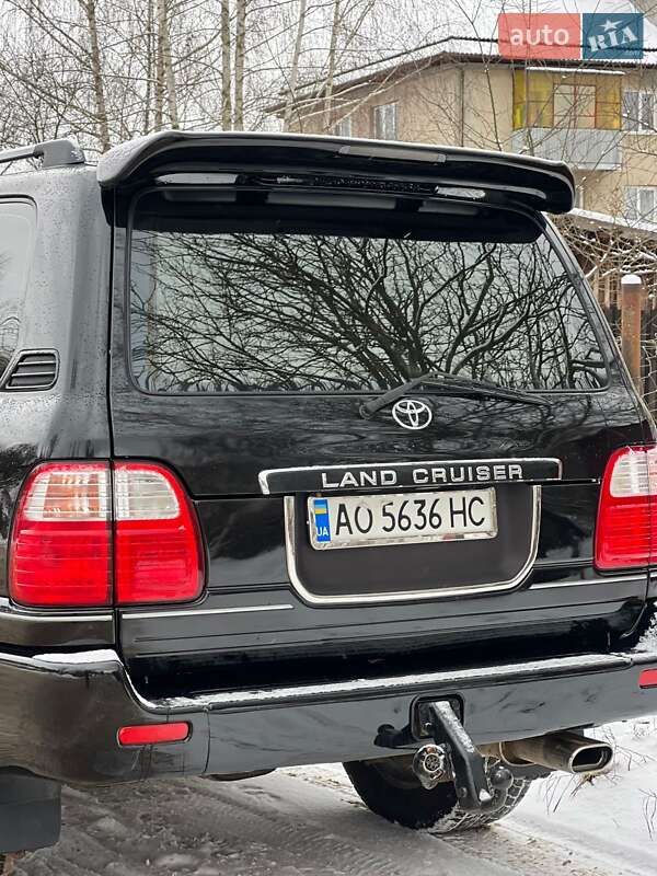 Внедорожник / Кроссовер Toyota Land Cruiser 2002 в Ужгороде