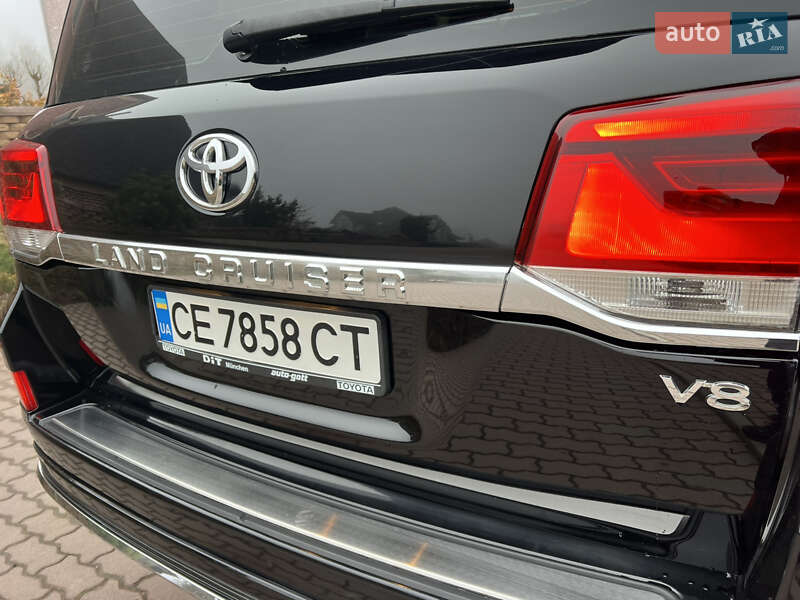 Внедорожник / Кроссовер Toyota Land Cruiser 2007 в Черновцах