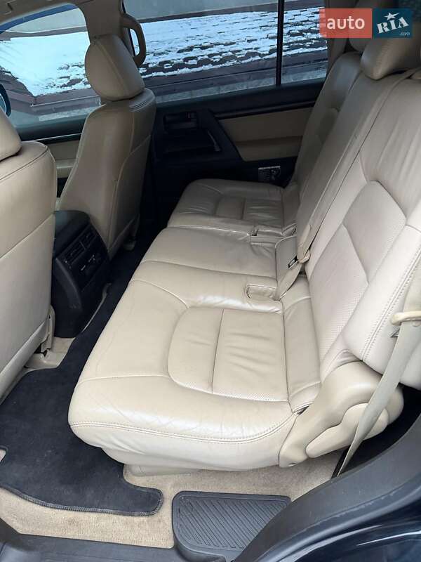 Внедорожник / Кроссовер Toyota Land Cruiser 2010 в Костополе фото 15 Внедорожник / Кроссовер Toyota Land Cruiser 2010 в Костополе