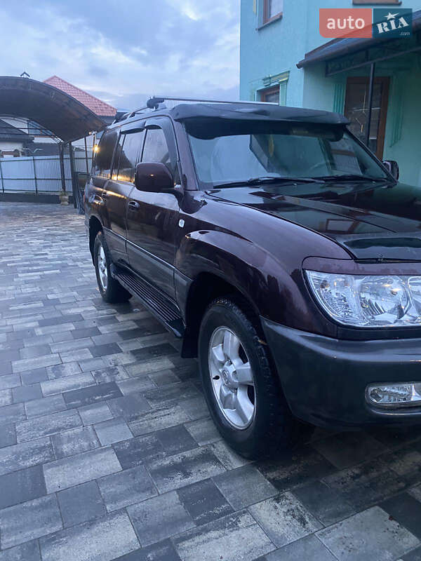 Внедорожник / Кроссовер Toyota Land Cruiser 2004 в Тячеве