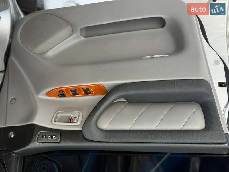 Внедорожник / Кроссовер Toyota Land Cruiser 2002 в Запорожье