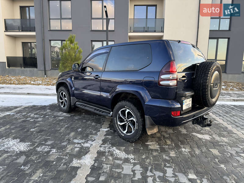 Позашляховик / Кросовер Toyota Land Cruiser 2006 в Ужгороді