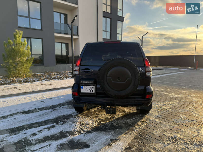 Позашляховик / Кросовер Toyota Land Cruiser 2006 в Ужгороді