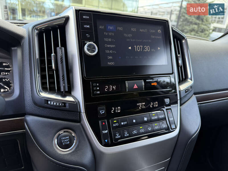 Внедорожник / Кроссовер Toyota Land Cruiser 2020 в Днепре