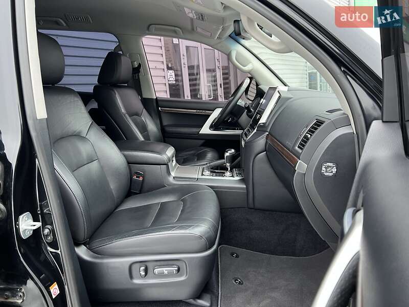 Позашляховик / Кросовер Toyota Land Cruiser 2016 в Києві фото 27 Позашляховик / Кросовер Toyota Land Cruiser 2016 в Києві
