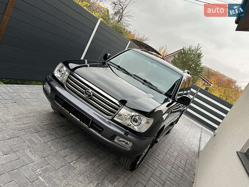 Внедорожник / Кроссовер Toyota Land Cruiser 2006 в Днепре
