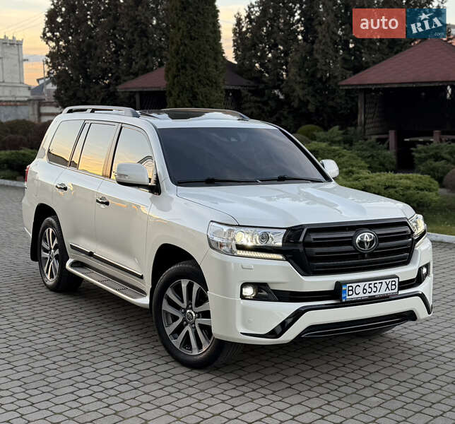 Внедорожник / Кроссовер Toyota Land Cruiser 2016 в Львове фото 16 Внедорожник / Кроссовер Toyota Land Cruiser 2016 в Львове