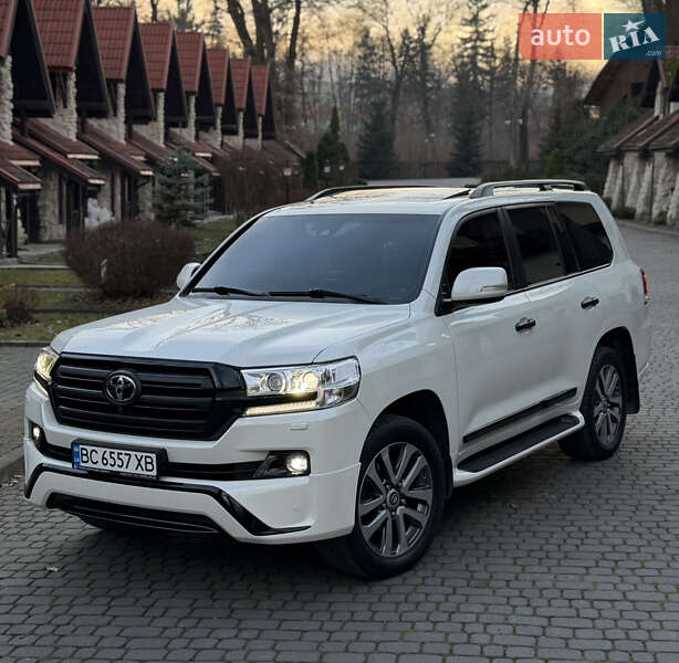 Внедорожник / Кроссовер Toyota Land Cruiser 2016 в Львове фото 23 Внедорожник / Кроссовер Toyota Land Cruiser 2016 в Львове