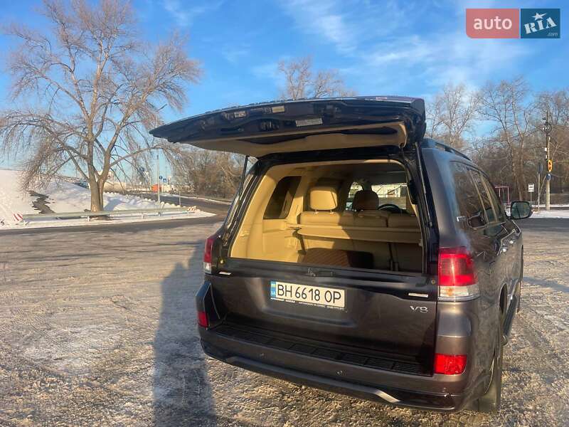 Внедорожник / Кроссовер Toyota Land Cruiser 2017 в Киеве