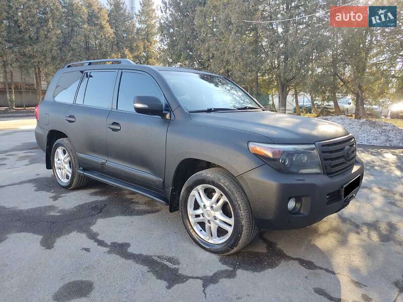 Toyota Land Cruiser 2012