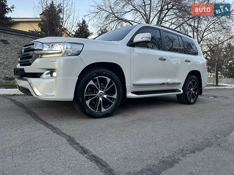 Toyota Land Cruiser 2016