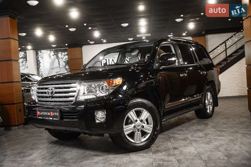 Toyota Land Cruiser 2012