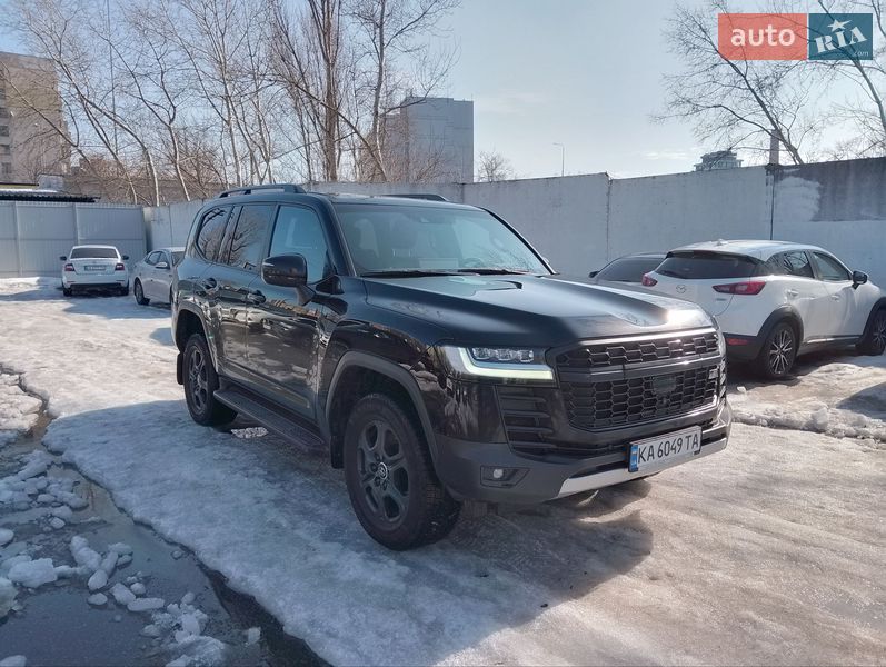 Toyota Land Cruiser 2023