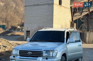 Внедорожник / Кроссовер Toyota Land Cruiser 2003 в Рахове