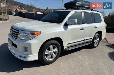 Позашляховик / Кросовер Toyota Land Cruiser 2013 в Могилів-Подільському