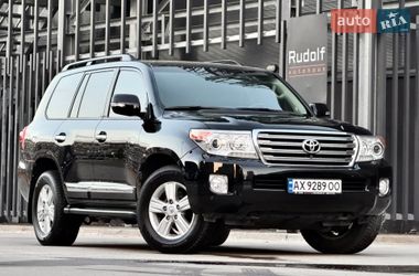 Позашляховик / Кросовер Toyota Land Cruiser 2013 в Києві